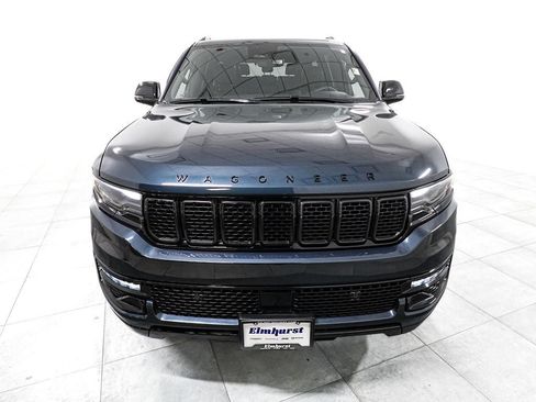 Used 2023 Jeep Wagoneer Series II AWD/4WD image 3