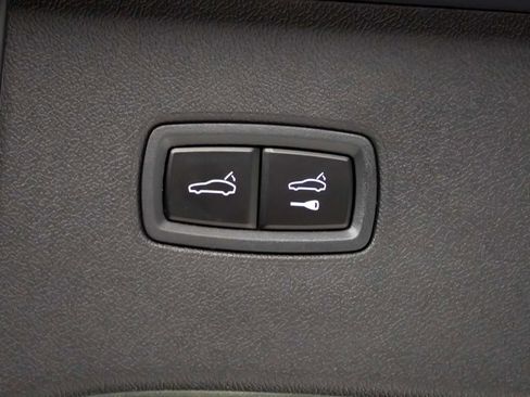 Certified 2025 Porsche Cayenne image 14