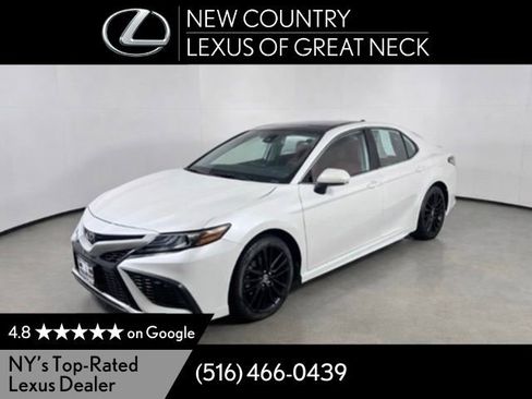 Used 2022 Toyota Camry XSE AWD/4WD image 7