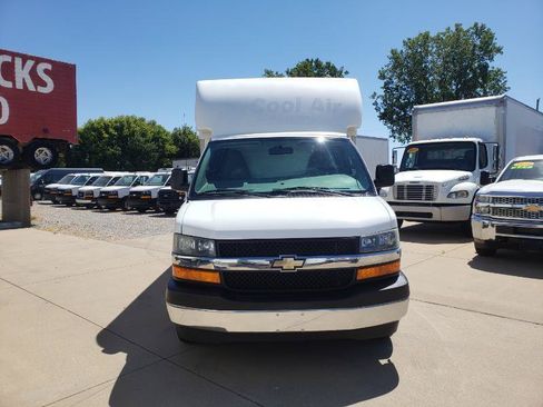 Used 2020 Chevrolet Express 3500 w/ Power Convenience Package RWD image 4