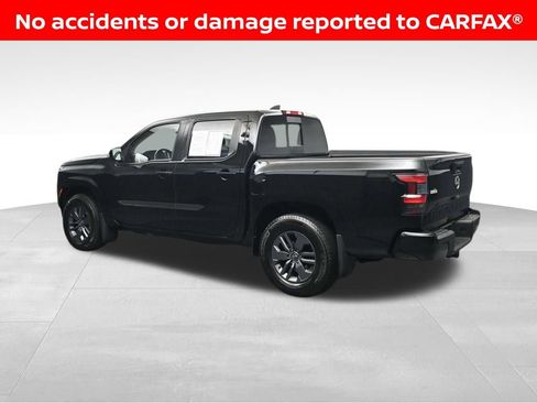 Used 2025 Nissan Frontier SV w/ SV Convenience Package RWD image 3