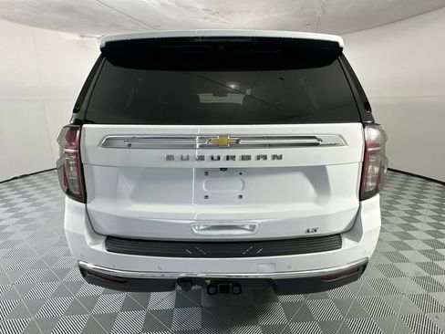 Used 2022 Chevrolet Suburban LT RWD image 7
