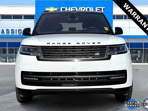 Used 2023 Land Rover Range Rover SE image 2