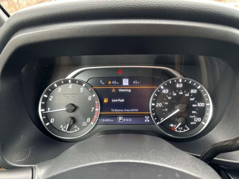 Used 2021 Nissan Titan Platinum Reserve w/ Moonroof Package image 25