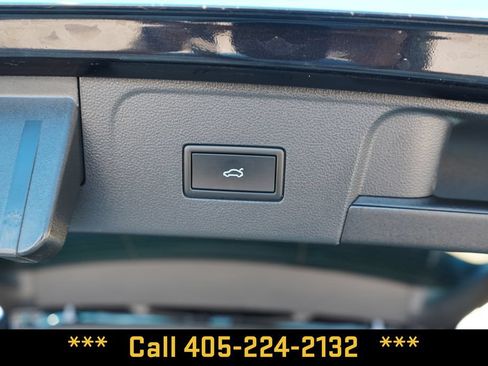 Used 2025 Volkswagen Atlas SE FWD image 28