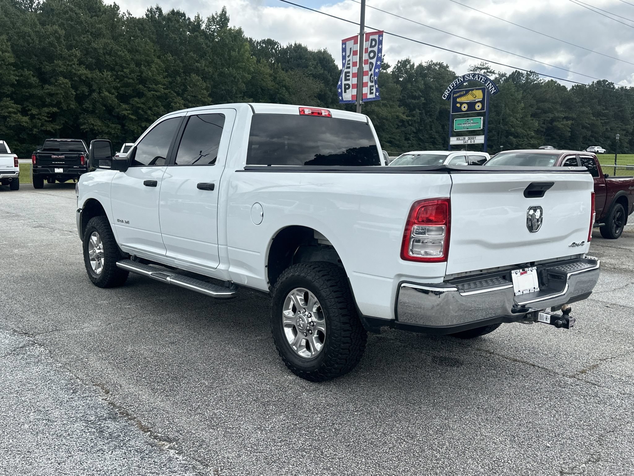 Used 2024 RAM 2500 Big Horn AWD/4WD image 27