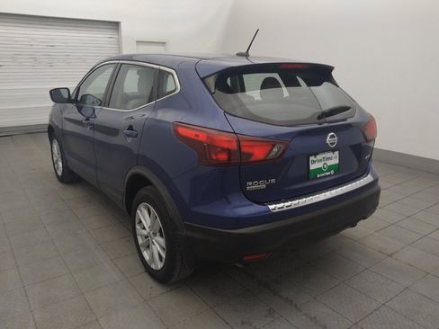 Used 2017 Nissan Rogue Sport S w/ S Appearance Package AWD/4WD image 5