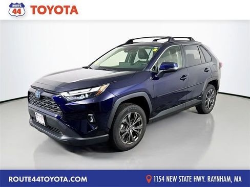 Used 2023 Toyota RAV4 XLE Premium image 1