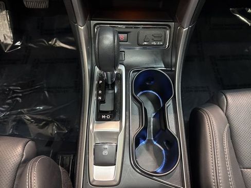 Certified 2022 Subaru Ascent Limited w/ Technology Package image 25