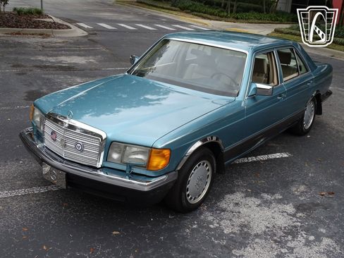 Used 1991 Mercedes-Benz 300 SE image 12