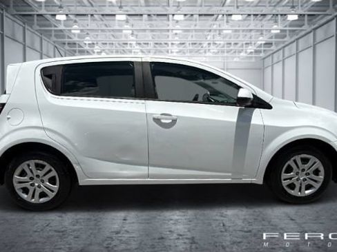 Used 2017 Chevrolet Sonic LT FWD image 6