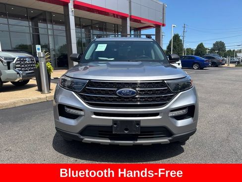 Used 2022 Ford Explorer XLT w/ Equipment Group 202A AWD/4WD image 10