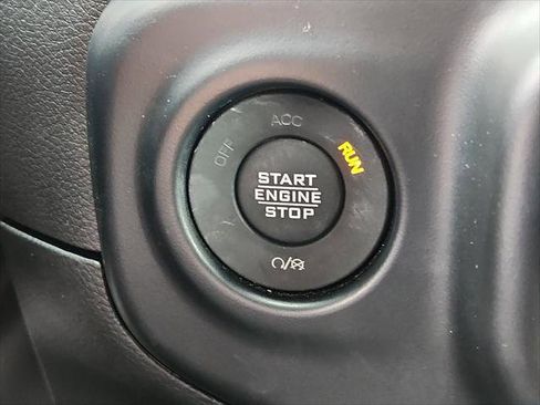 Certified 2022 Jeep Wrangler Unlimited Sahara w/ LED Lighting Group image 21