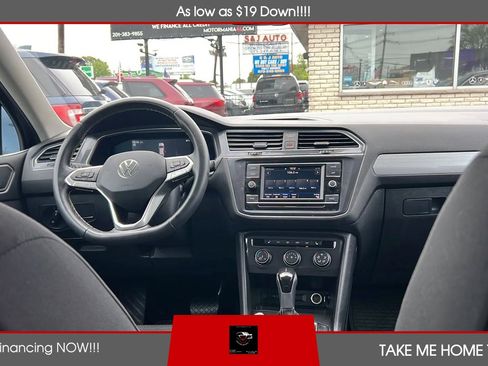 Used 2022 Volkswagen Tiguan S AWD/4WD image 11