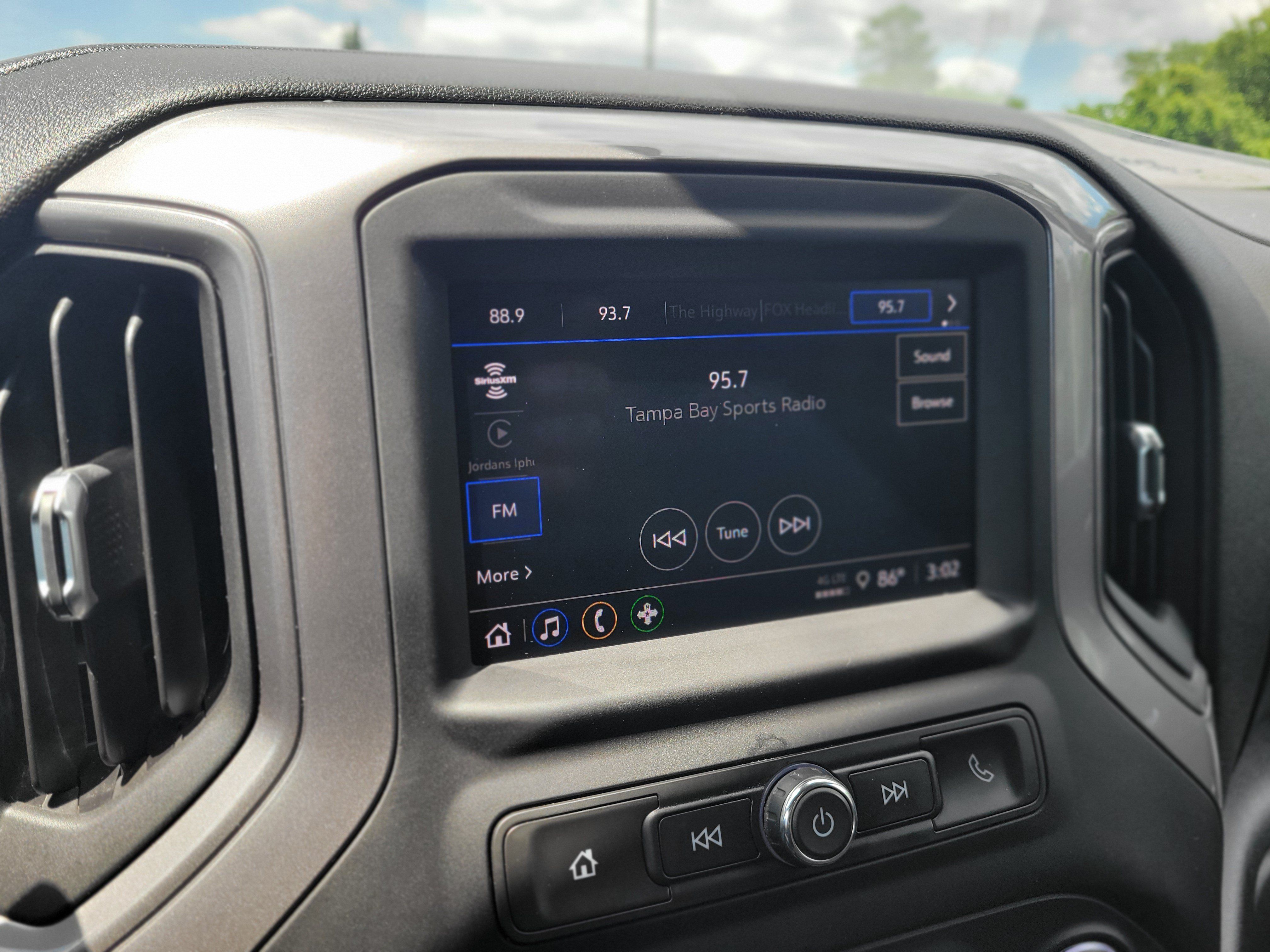 Used 2022 Chevrolet Silverado 1500 Custom AWD/4WD image 22