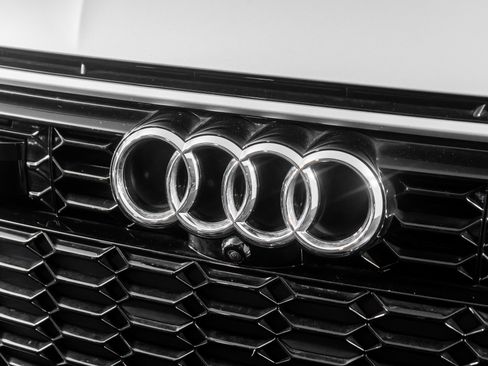 Used 2025 Audi RS 6 performance image 25