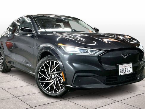 Used 2021 Ford Mustang Mach-E Premium image 2