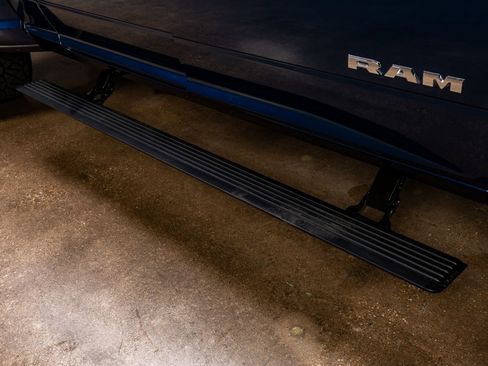 Used 2024 RAM 3500 Limited w/ Towing Technology Group image 13