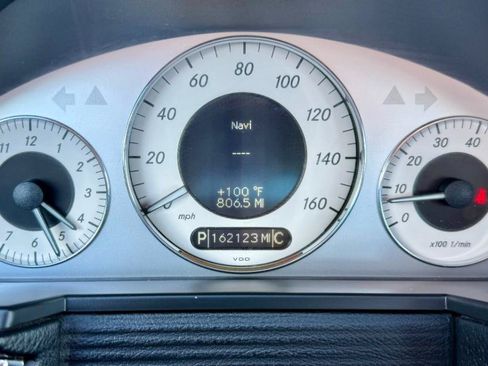 Used 2008 Mercedes-Benz E 350 4MATIC Sedan image 21