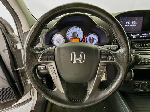 Used 2014 Honda Pilot Touring image 11