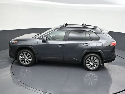 Used 2025 Toyota RAV4 XLE Premium image 17