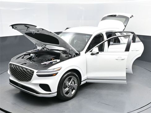 New 2026 Genesis GV70 2.5T image 18