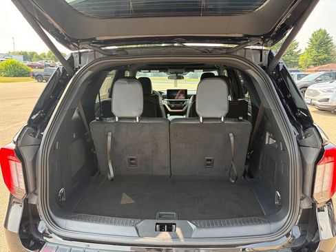 Used 2026 Ford Explorer ST-Line AWD/4WD image 9