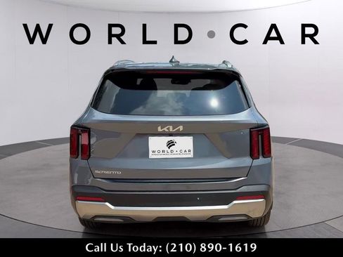 Used 2025 Kia Sorento S w/ Panoramic Sunroof Package FWD image 7