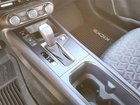 New 2025 Nissan Kicks SV w/ Charging Package image 10