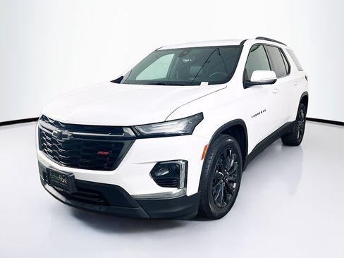 Used 2023 Chevrolet Traverse RS AWD/4WD image 3