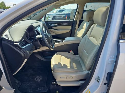 Used 2018 Buick Enclave Premium FWD image 9