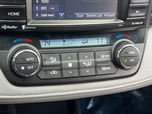 Used 2017 Toyota RAV4 XLE image 21