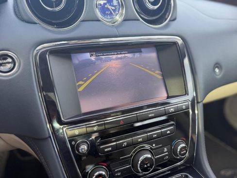 Used 2011 Jaguar XJ L Supercharged image 14