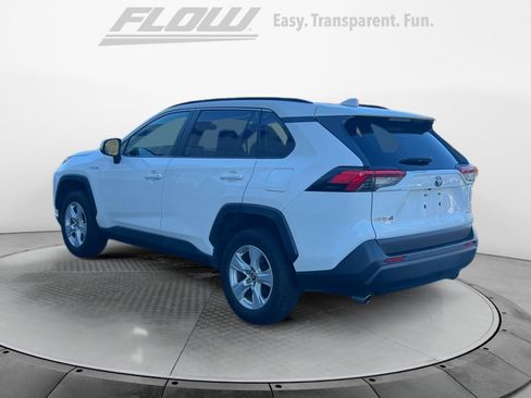 Used 2019 Toyota RAV4 LE image 6