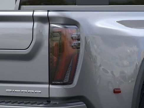 New 2026 GMC Sierra 3500 Denali w/ Denali Reserve Package AWD/4WD image 11