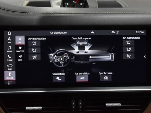 Used 2021 Porsche Cayenne AWD/4WD image 28