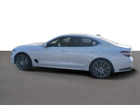 New 2025 Genesis G70 2.5T image 6