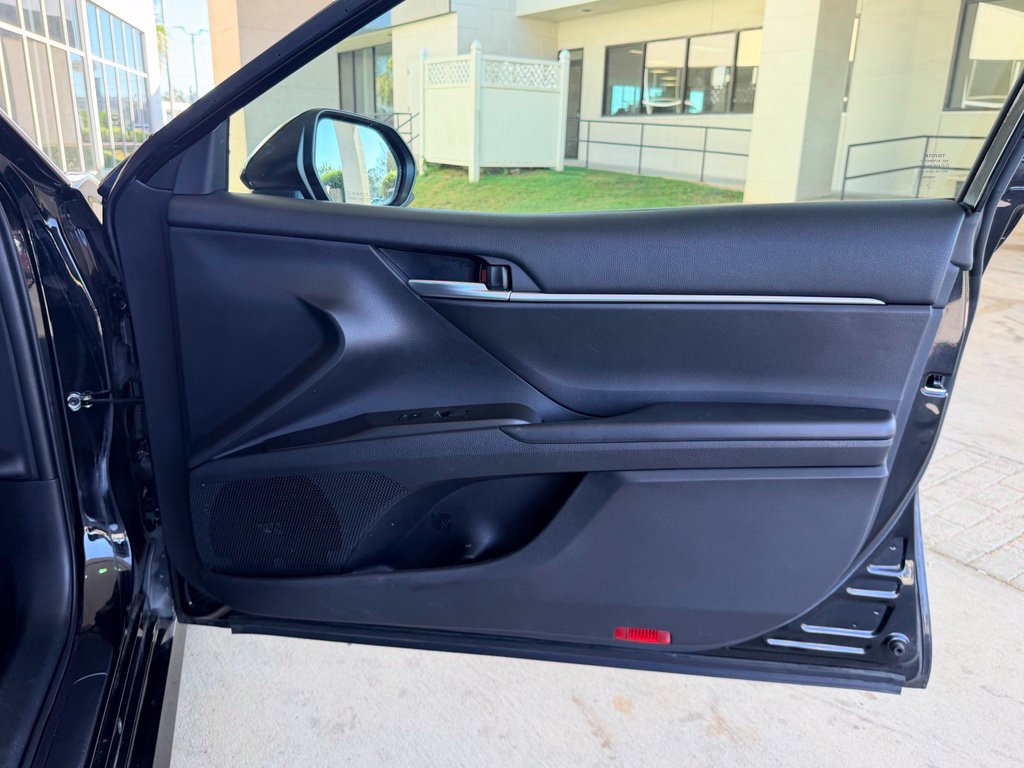 Used 2021 Toyota Camry LE FWD image 35