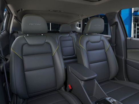 New 2026 Chevrolet Trax ACTIV w/ Sunroof Package FWD image 16
