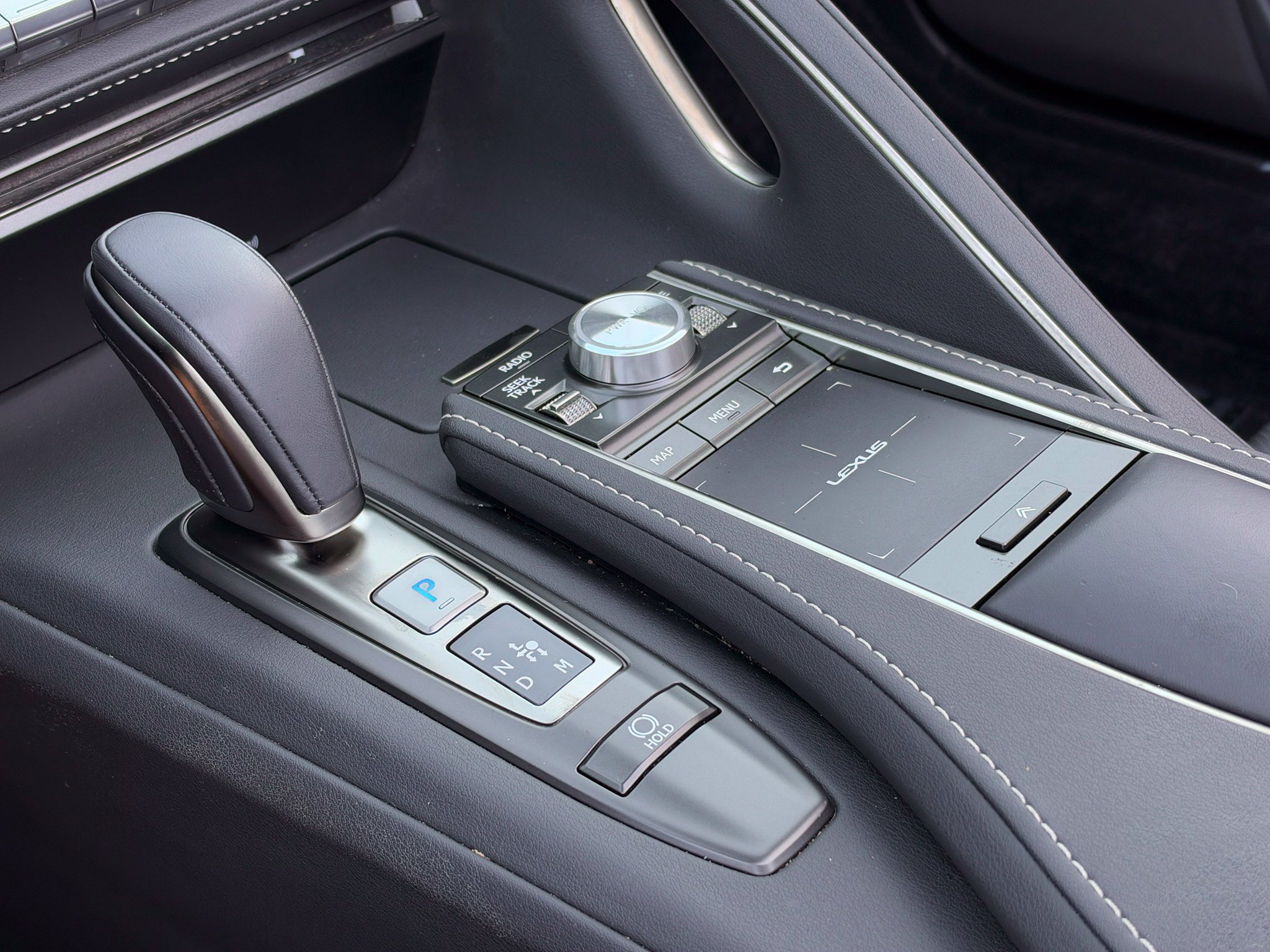 Used 2023 Lexus LC 500 Convertible RWD image 33