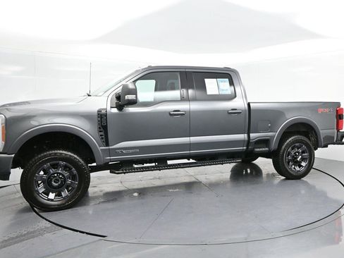 Used 2023 Ford F350 XLT w/ XLT Premium Package AWD/4WD image 4