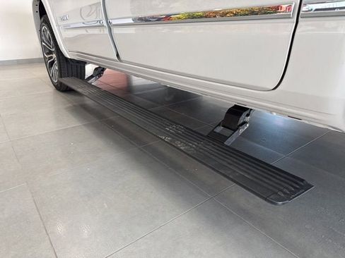 Used 2025 RAM 1500 Tungsten AWD/4WD image 43