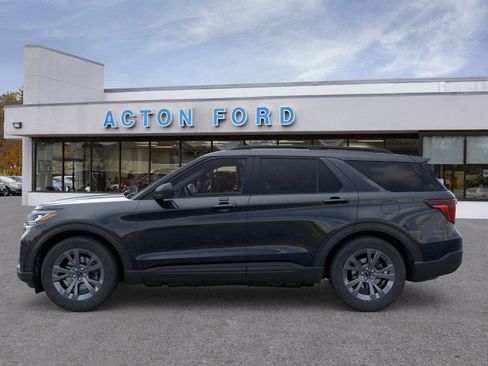 New 2026 Ford Explorer Active w/ Active Comfort Package image 3