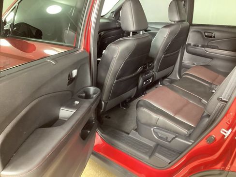 Used 2024 Honda Passport Black Edition image 23