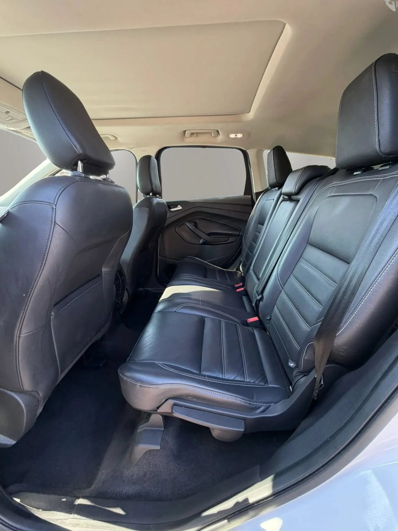 Used 2019 Ford Escape Titanium AWD/4WD image 12