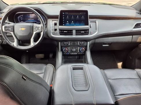 Used 2022 Chevrolet Suburban Premier AWD/4WD image 10
