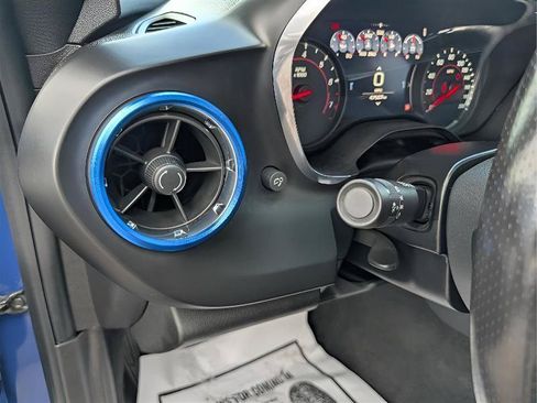 Used 2020 Chevrolet Camaro SS RWD image 26