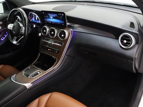 Used 2022 Mercedes-Benz GLC 300 image 39