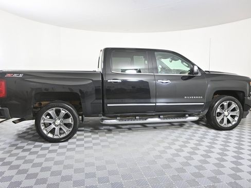 Used 2017 Chevrolet Silverado 1500 LTZ Z71 w/ LTZ Plus Package image 8