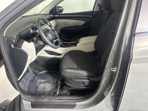 Used 2024 Hyundai Tucson SE FWD image 9